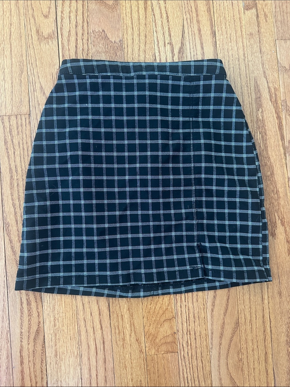 Hollister Black Mini Skirt with Gray Windowpane Plaid